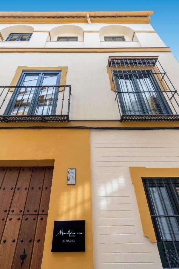 Suites Maestranza - Refinadores By Magno Apartments Севілья Екстер'єр фото